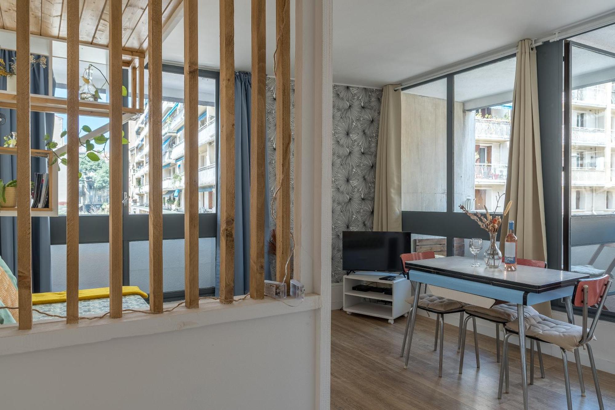 *Las Flores* Joli Studio Avec Balcon มาร์กเซย ภายนอก รูปภาพ